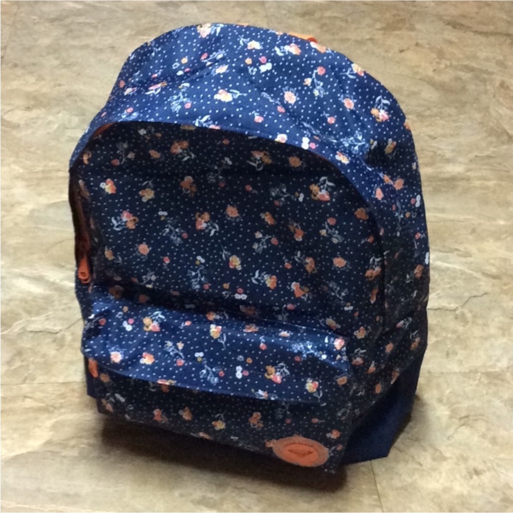 Roxy Navy blue with floral backpack NWT!